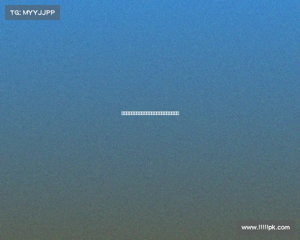 边翼配合策略在现代足球战术中的重要性与实践分析